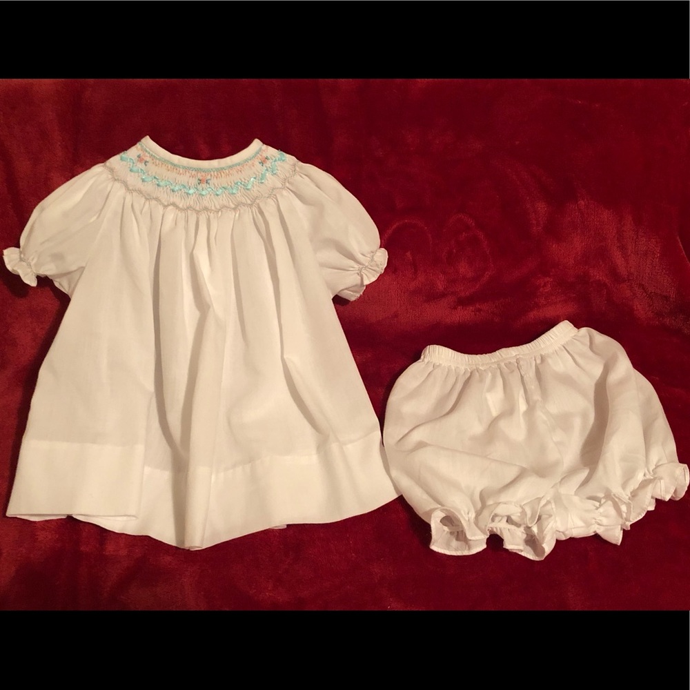 Newborn smocked dress with bloomers
